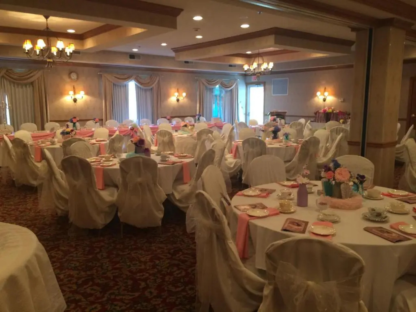 Coshocton Village Inn and Suites