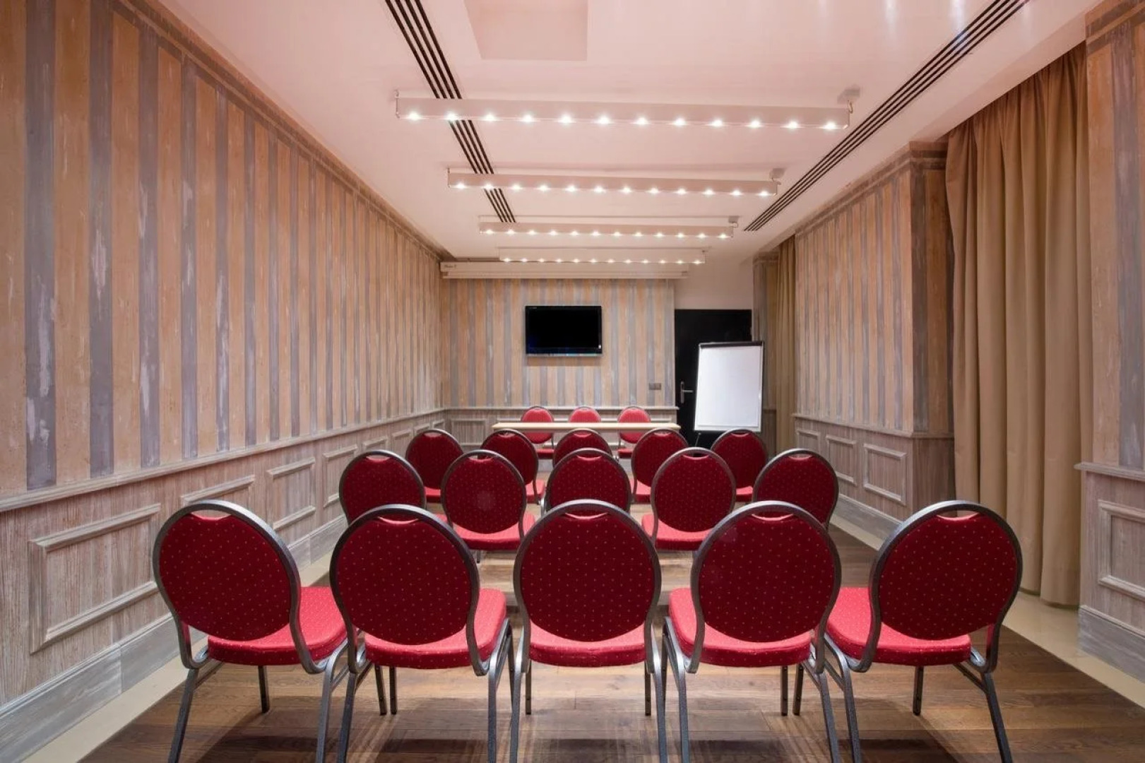 Verno House Budapest, Vignette Collection by IHG