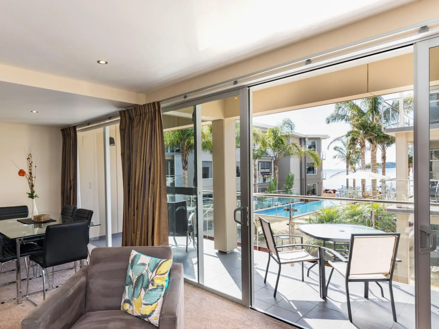 Edgewater Palms Apartments