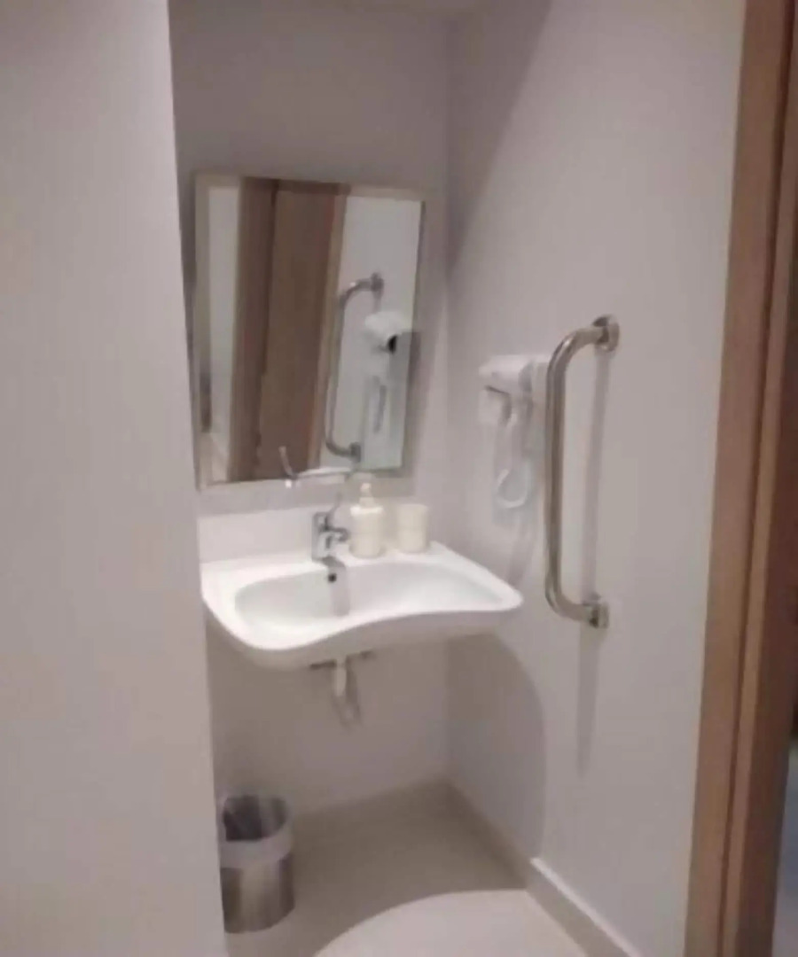 Gallery Suites & Residences, Piraeus