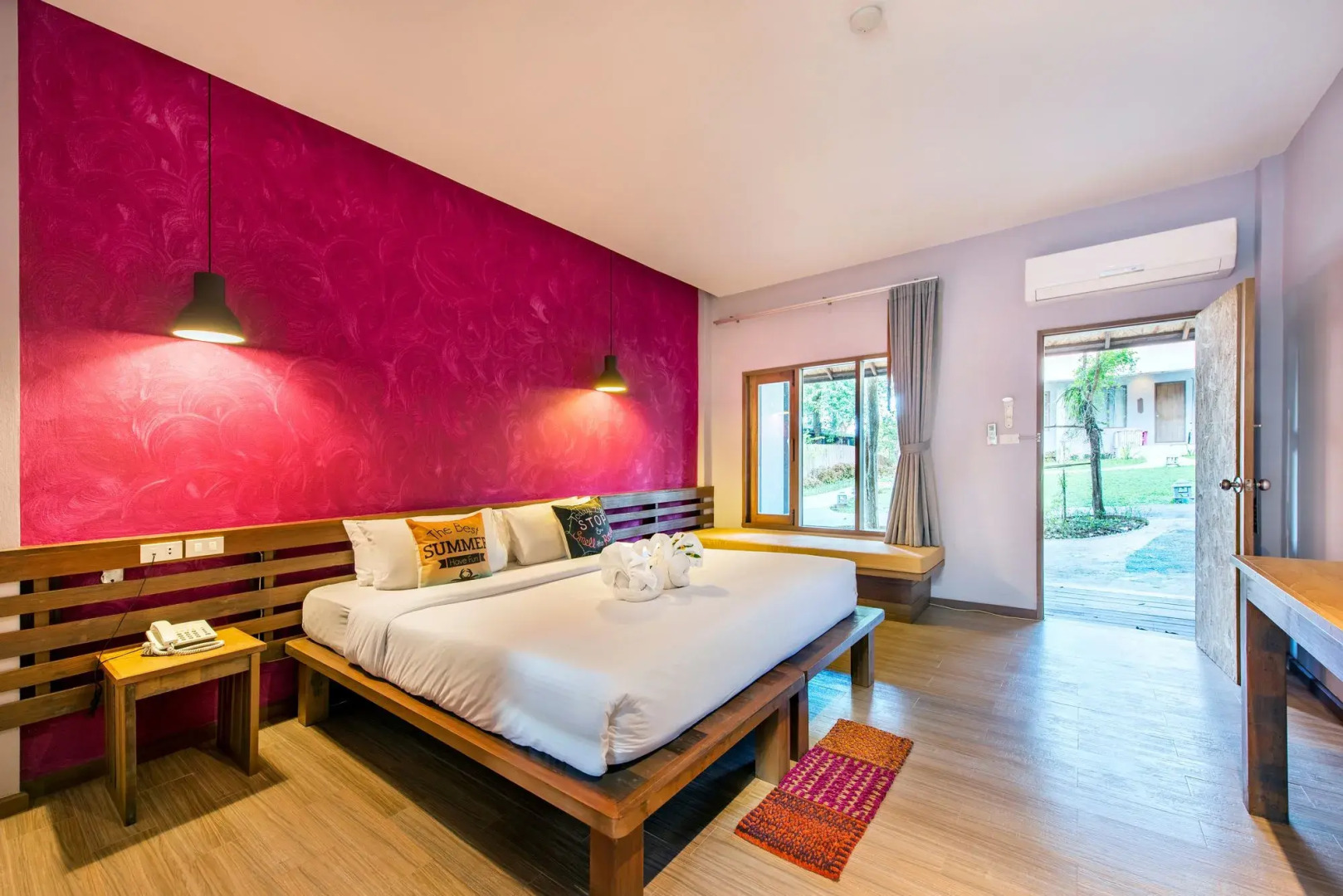 Bar And Bed (sleepless Society @ Samed)