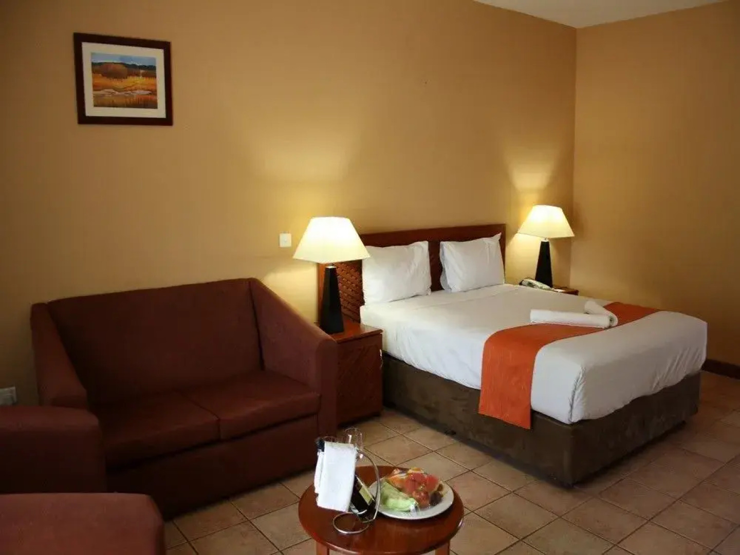 Cresta Golfview Hotel