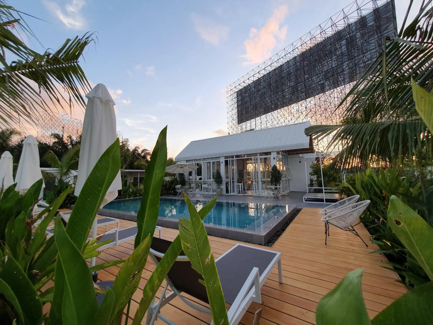 Meet Boutique Resort