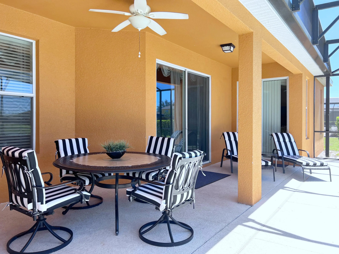 Lakeside 5Bd Pool Hm Spa Gm Watersng-237YS