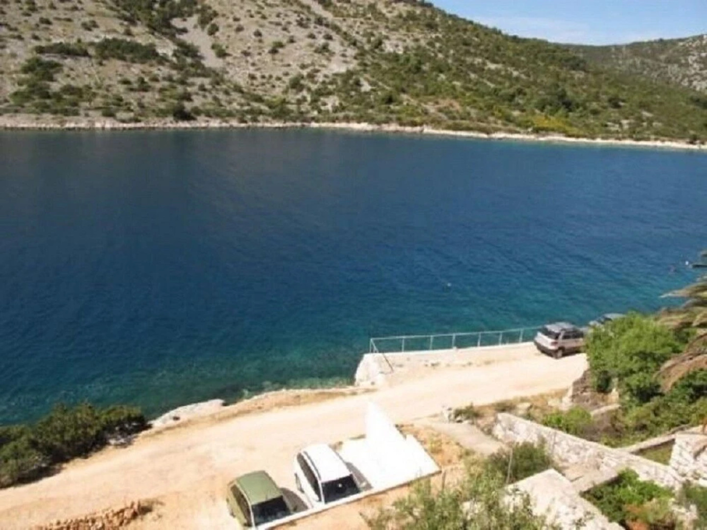 Ljubi - 20 m From Beach - A1