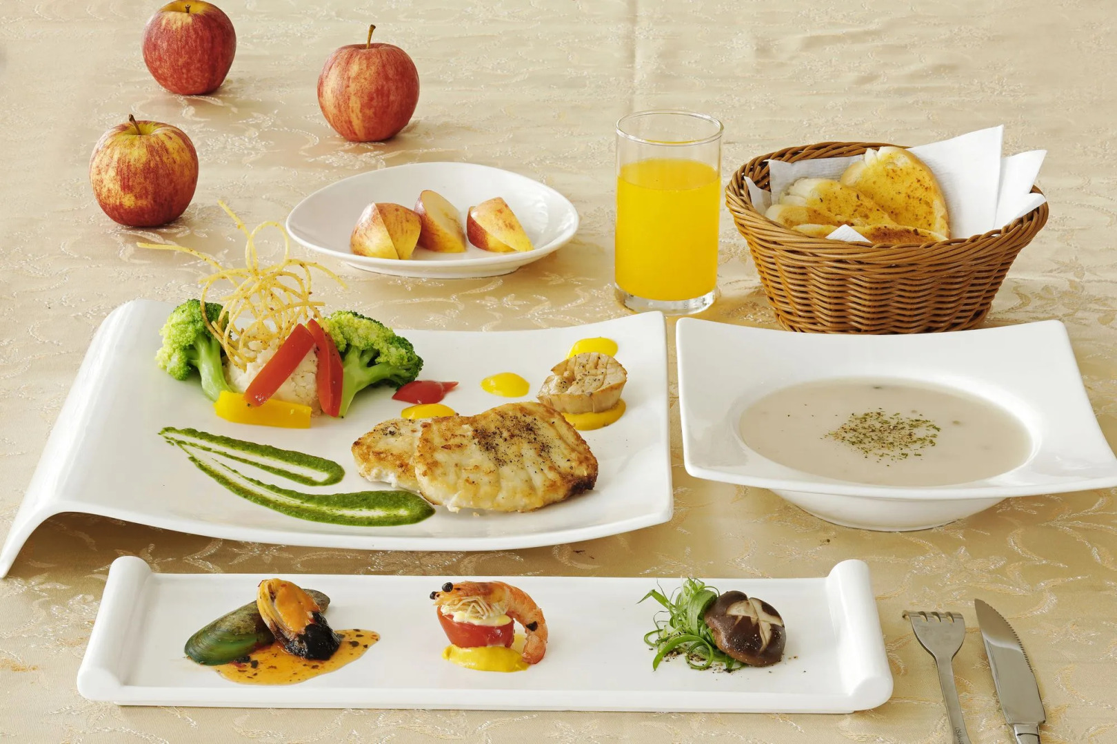 Fish Hotel - Taitung