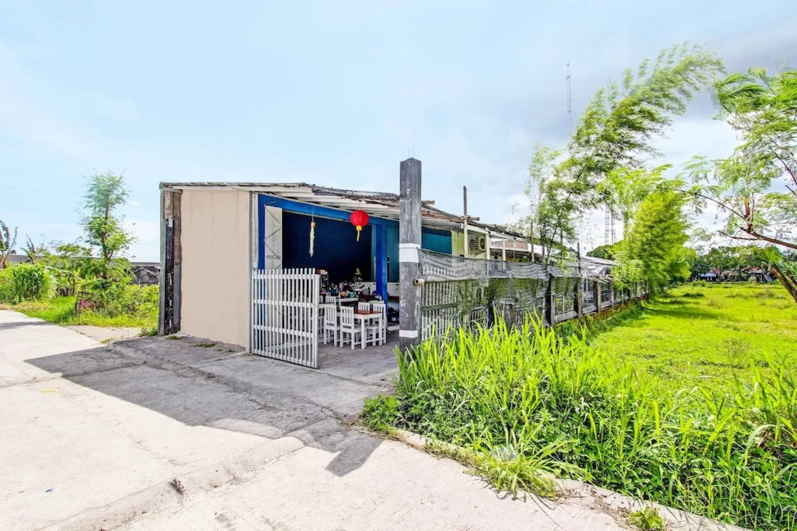 SPOT ON 92179 Latinos House