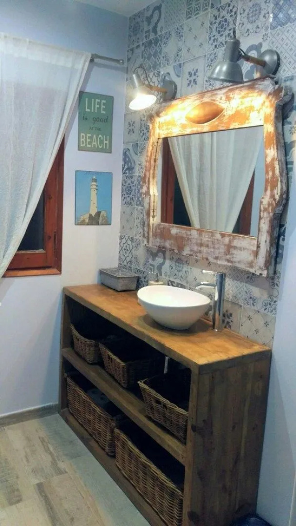 Lamusana - Adults Only