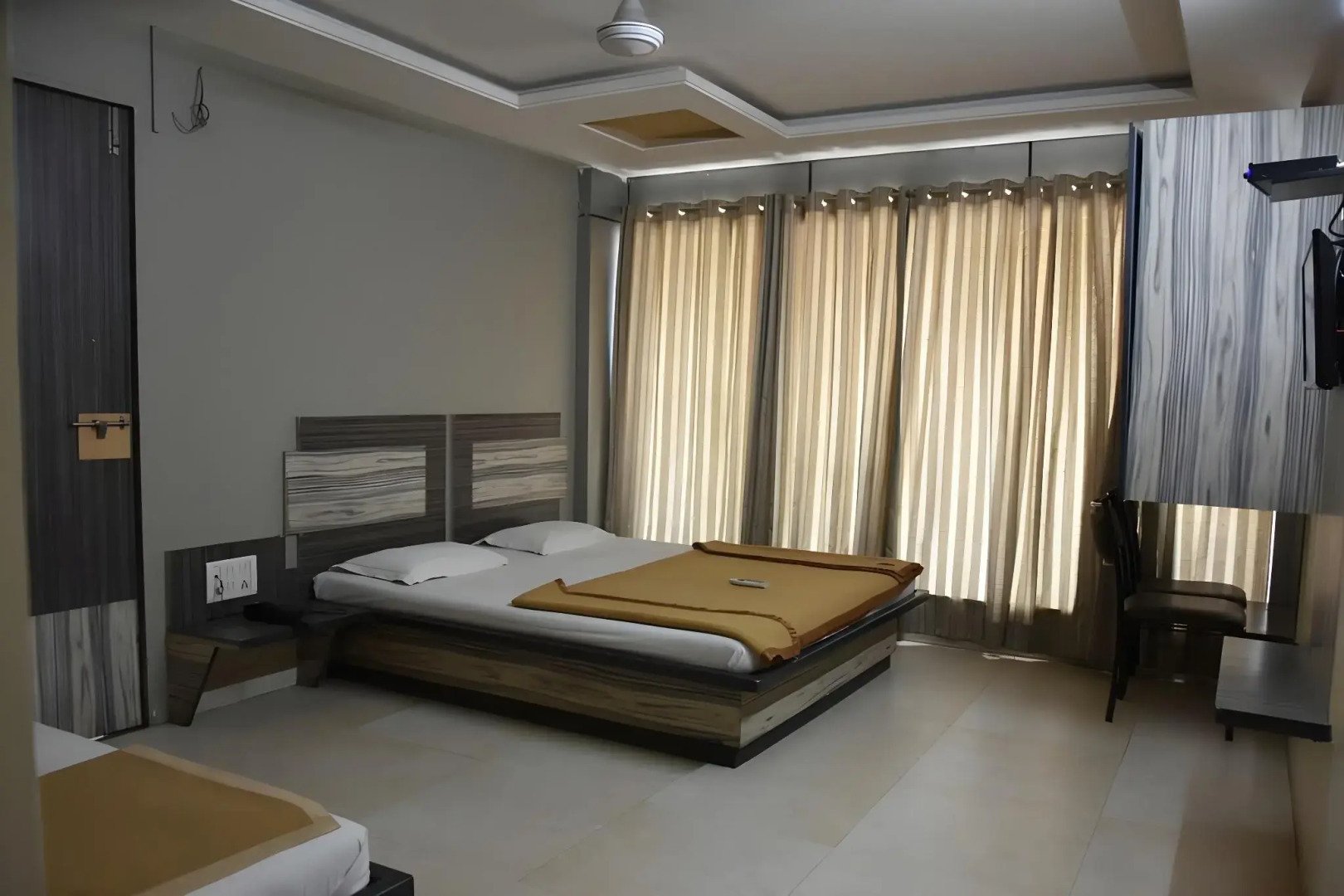 Hotel Sai Suraj Palace