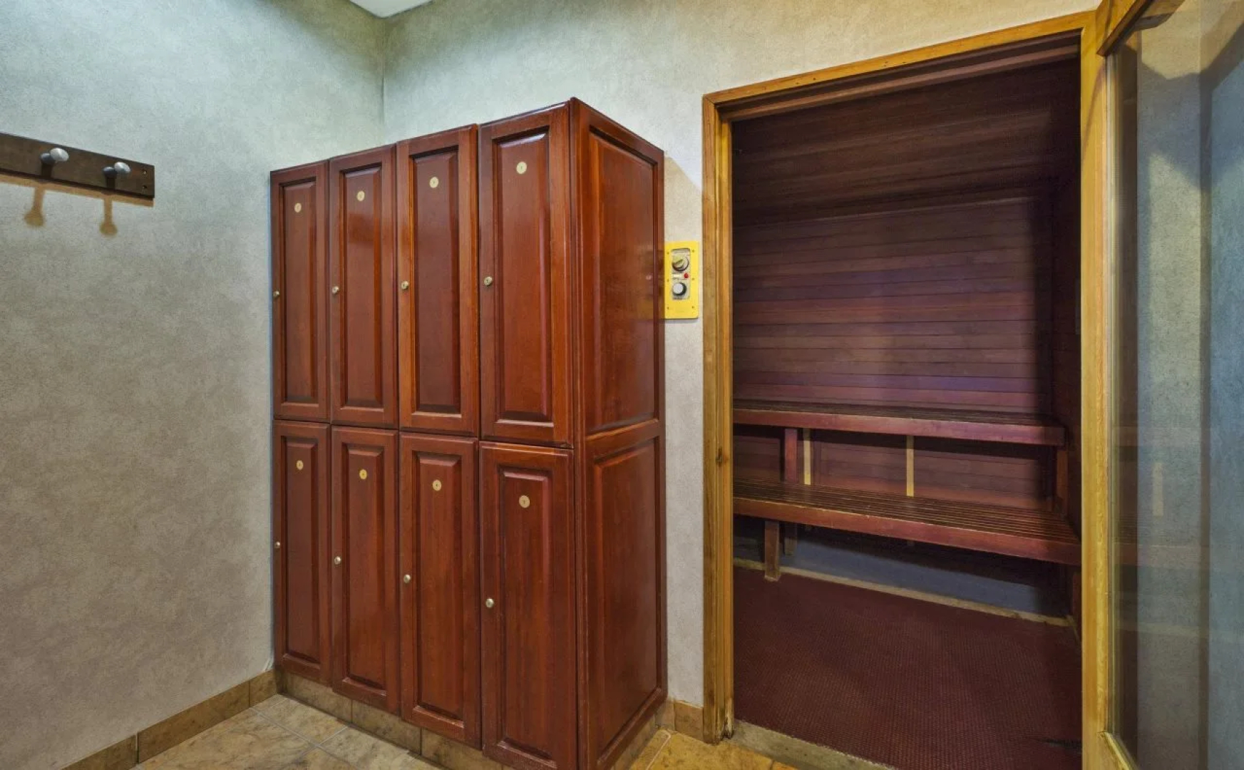 Holiday Inn Express Hotel & Suites Belleville by IHG