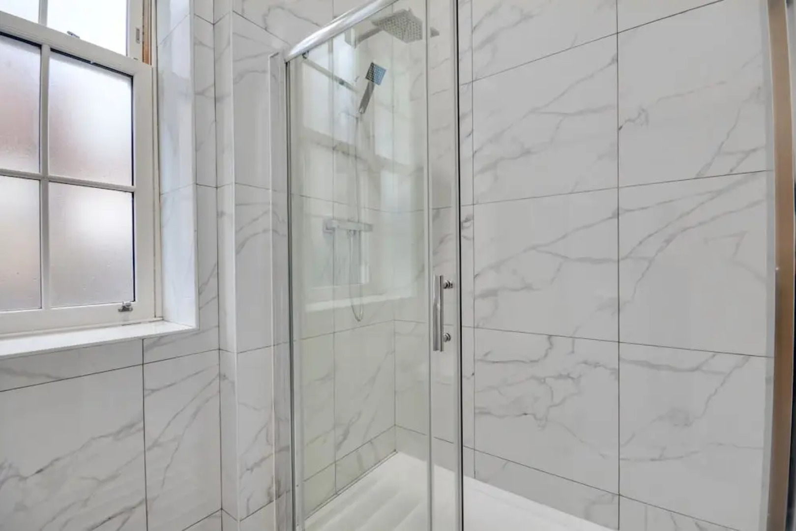 Lovely 1-bed Apartment in Wigan