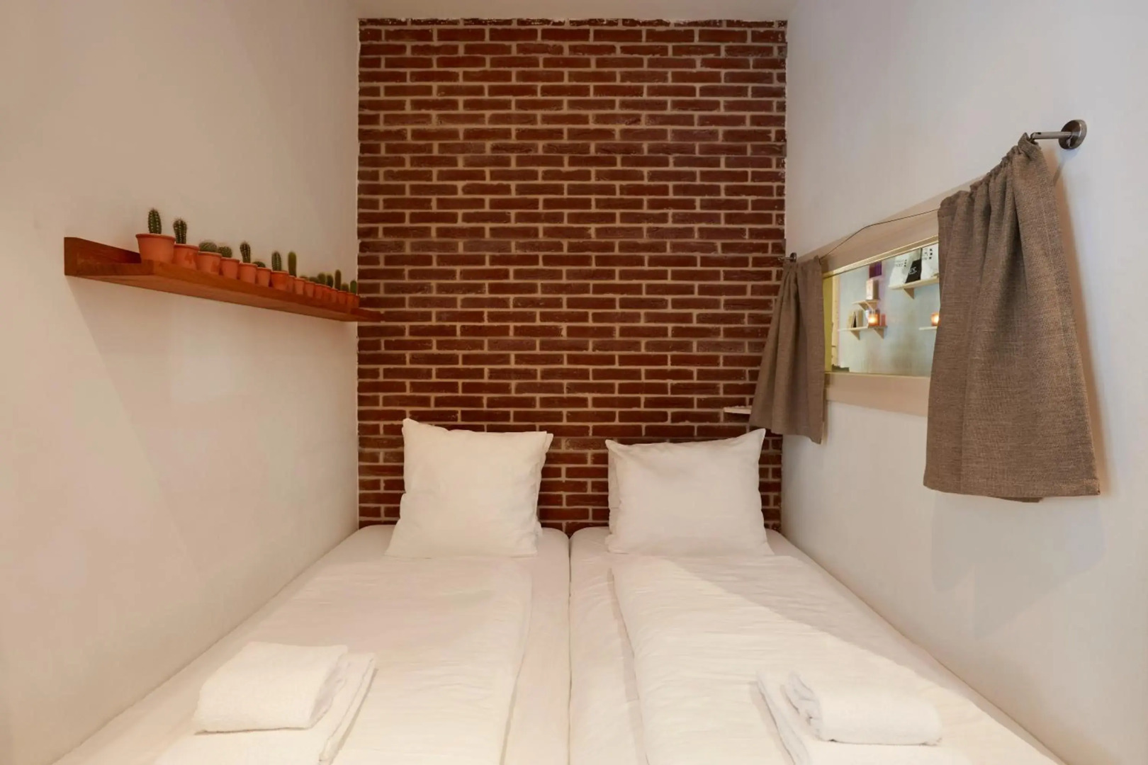 Hotel Not Hotel Amsterdam