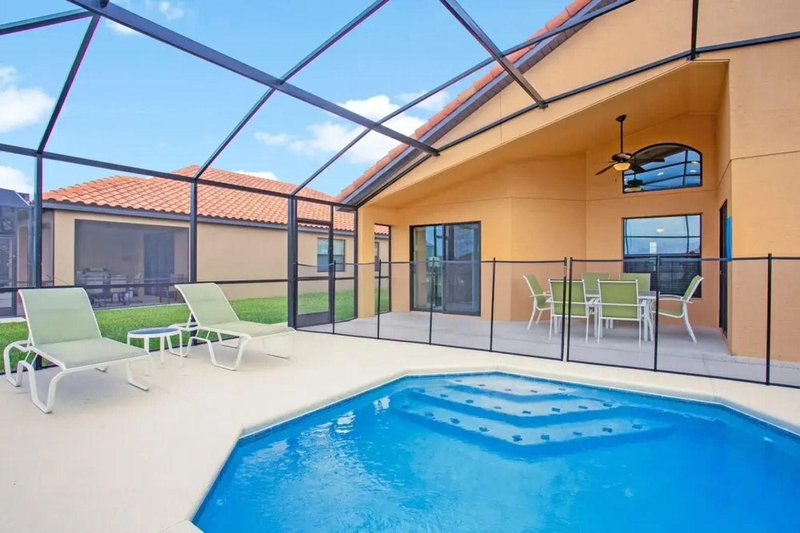 Rosemount Villa Providence 4