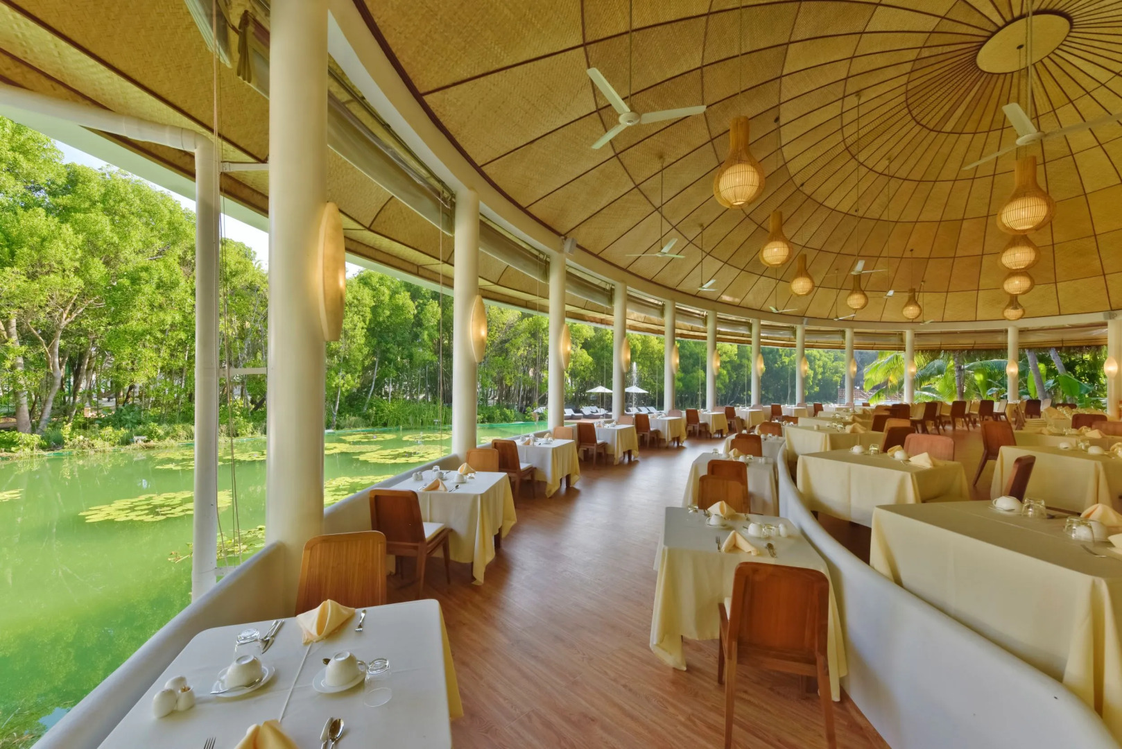 Dreamland Unique Sea and Lake Resort Spa