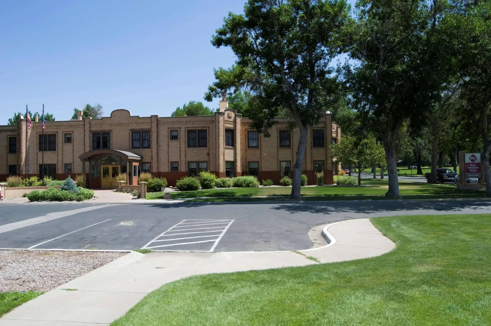 Best Western Plus Plaza Hotel