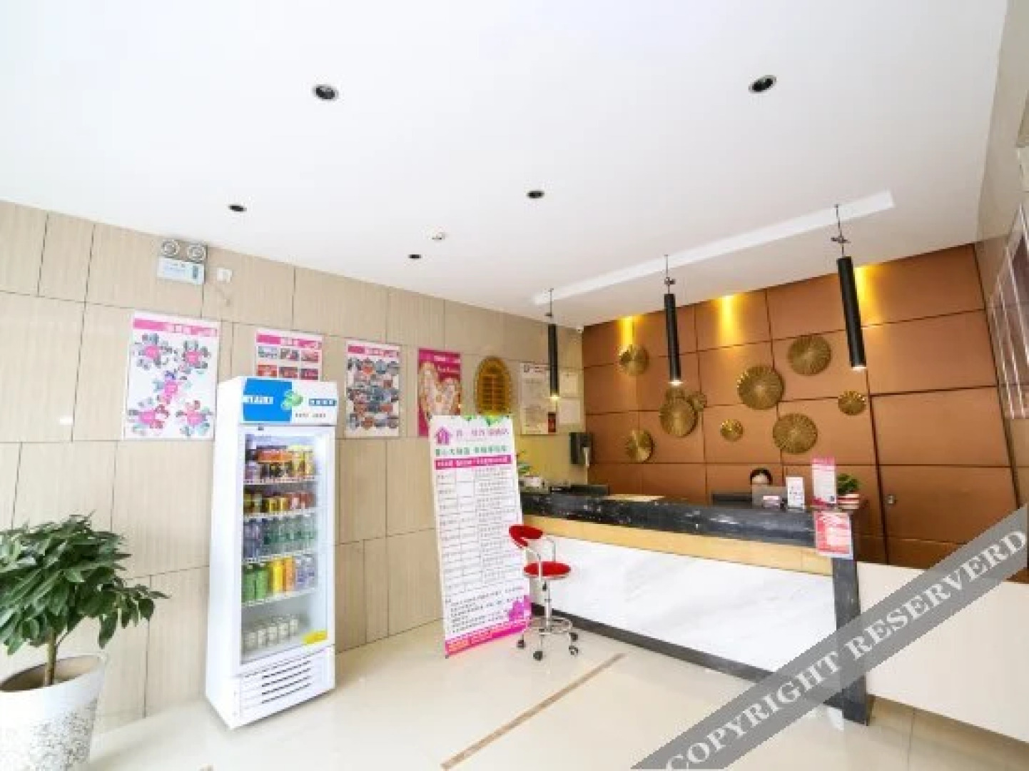 SET Chain Hotel (Xiangyang Yiwu Trade City)