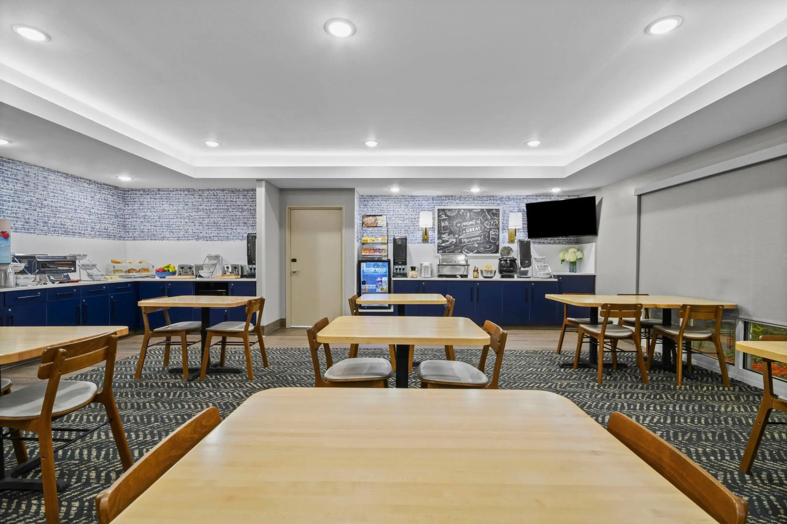 AmericInn by Wyndham International Falls