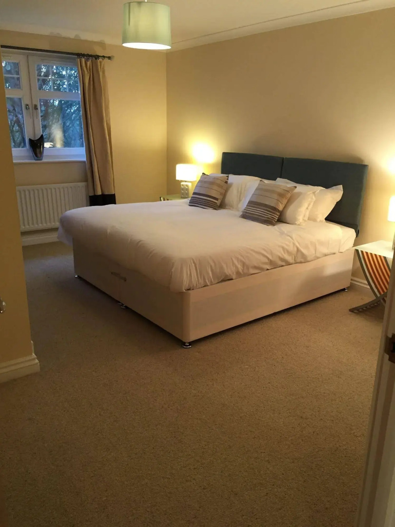 Turnberry Apartments