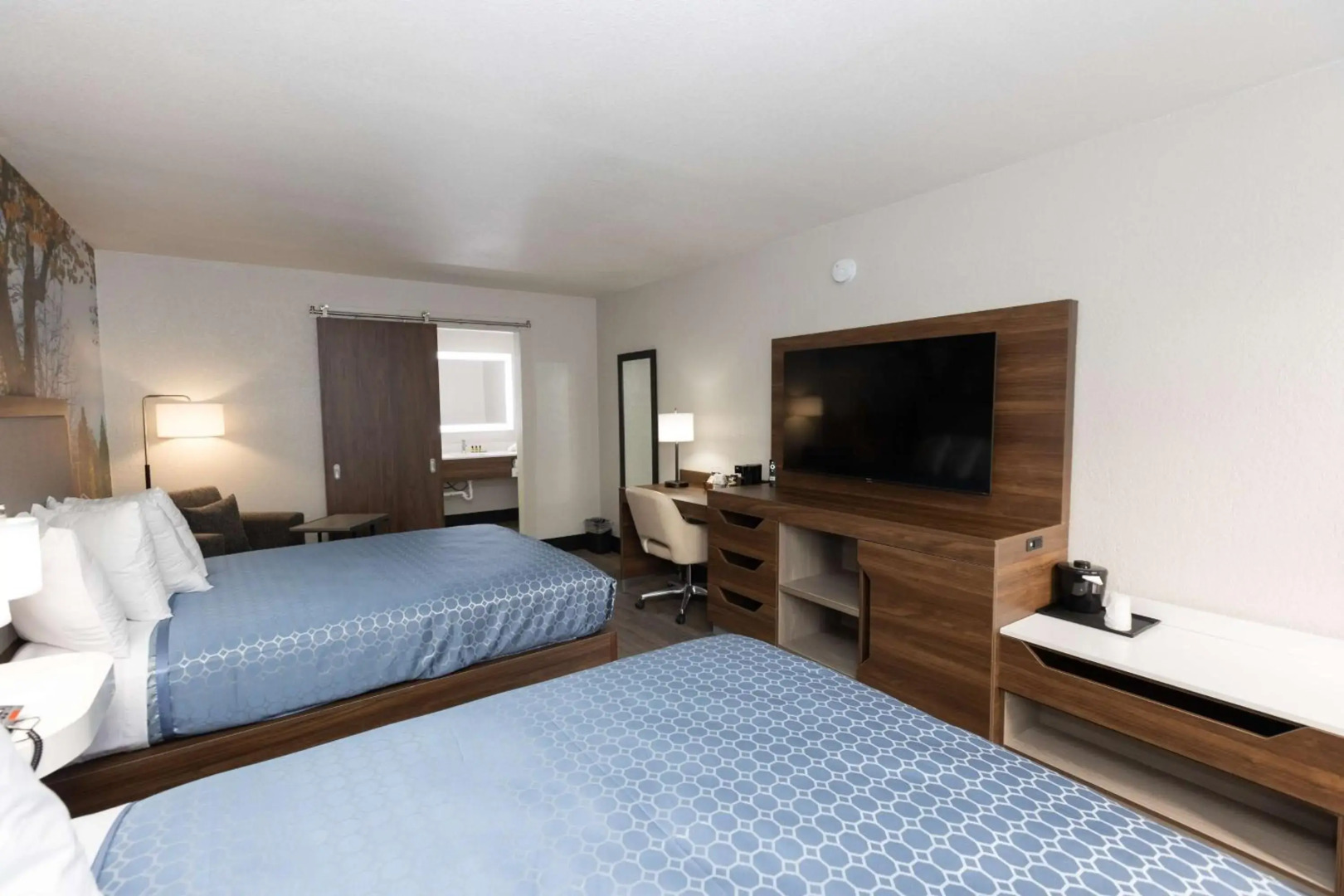 Bhagat Hotels Stone Mountain Atlanta BW Signature Collection