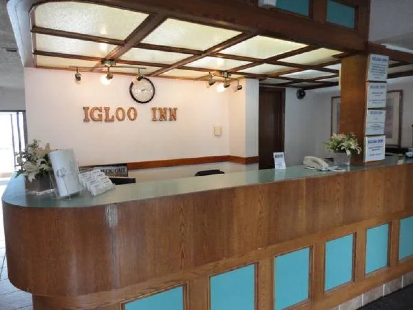 Igloo Inn