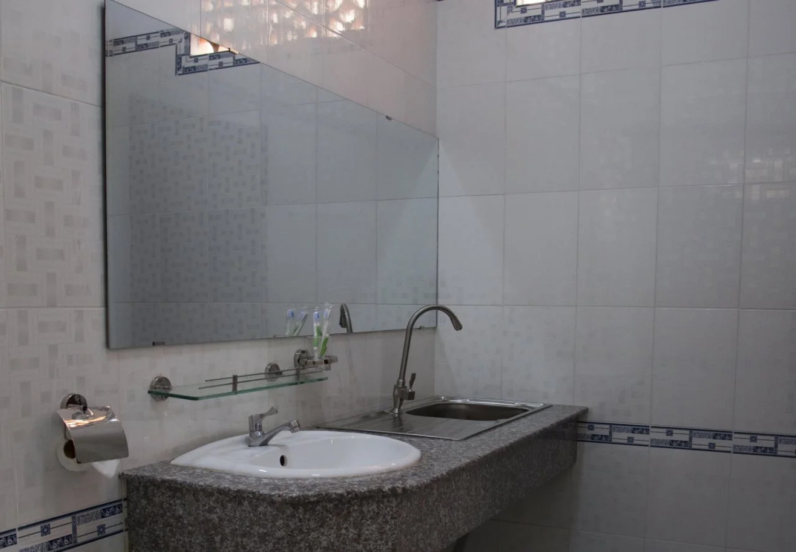 An Vinh Analog House - le Bonheur