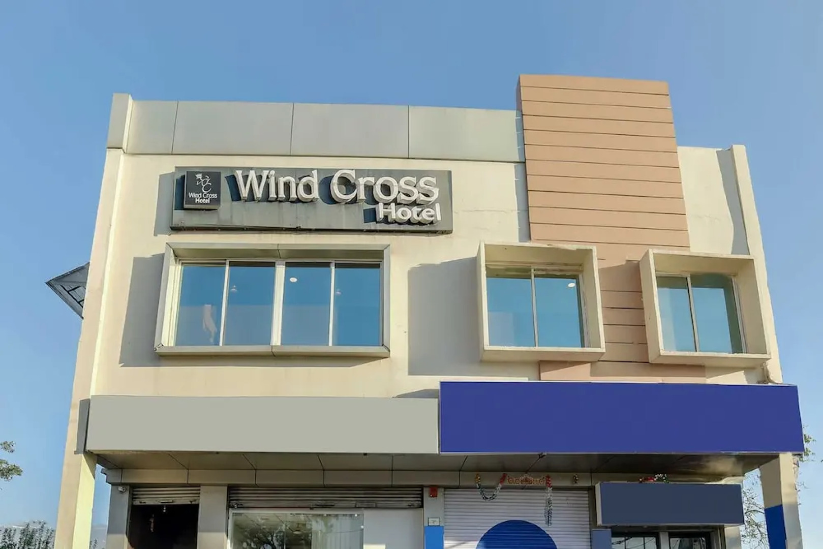 Oyo 24594 Wind Cross