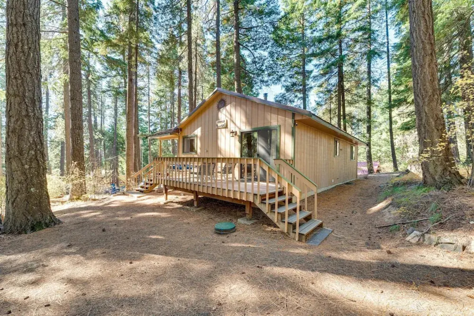 Ronald Cabin w/ Private Deck: Near Cle Elum Lake!