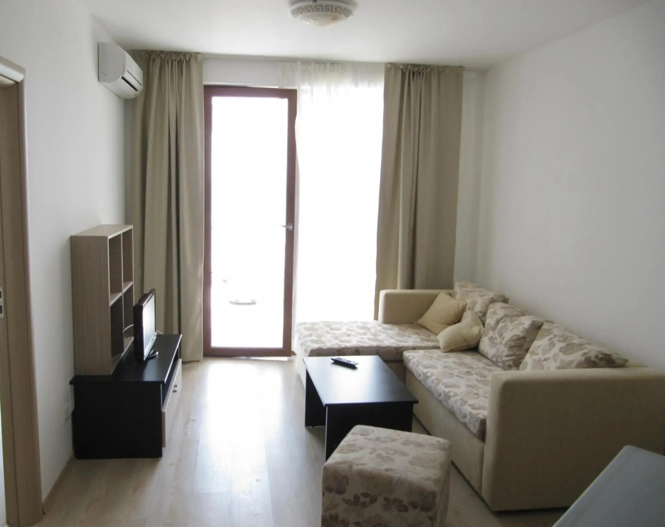 White Sails Apartments