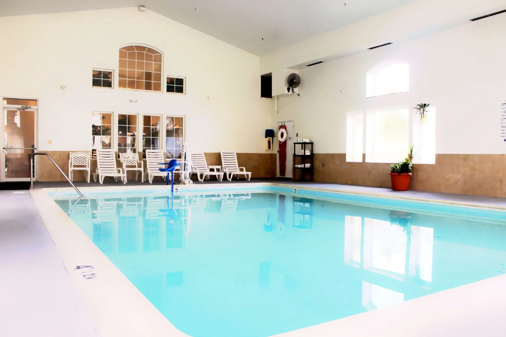 Quality Suites Waldorf