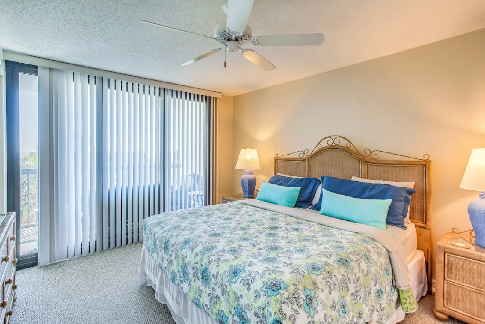 Pawleys Island Condo - Balcony, Pool And Ocean Views