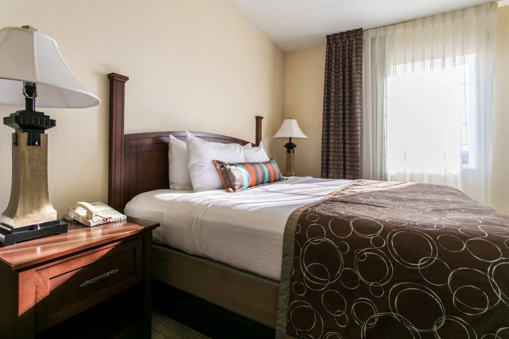 Staybridge Suites Chattanooga at Hamilton Place by IHG