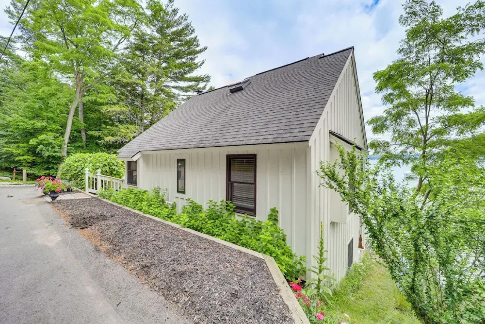 Updated Glen Arbor Cottage on Lake: Dock & Mooring