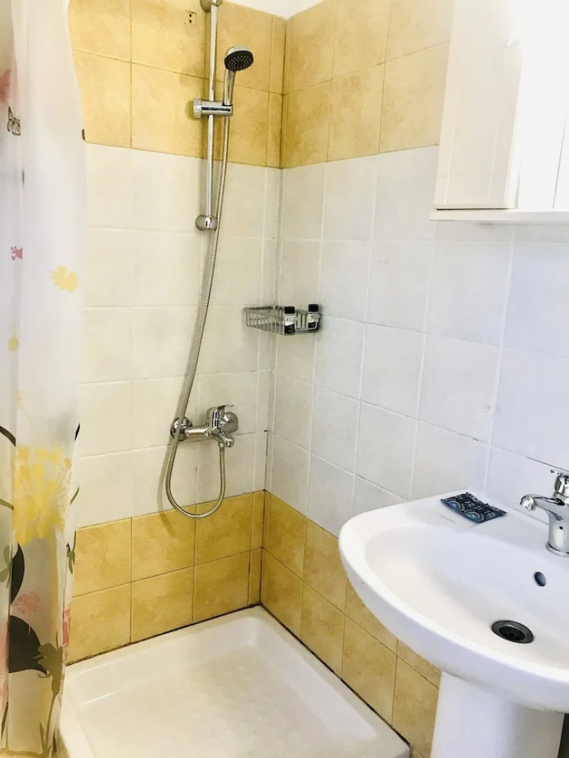 Room-banos Apartments and Swimming Pool