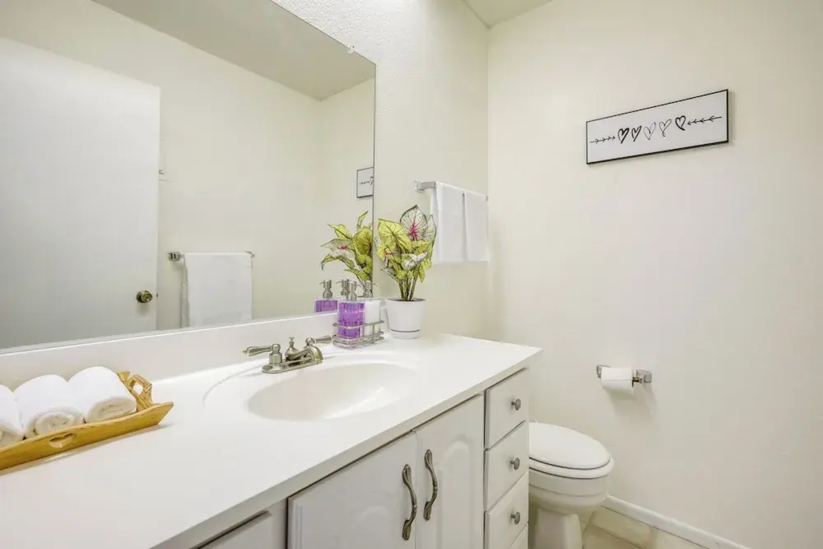 Pet-friendly Santa Maria Condo w/ Balcony!