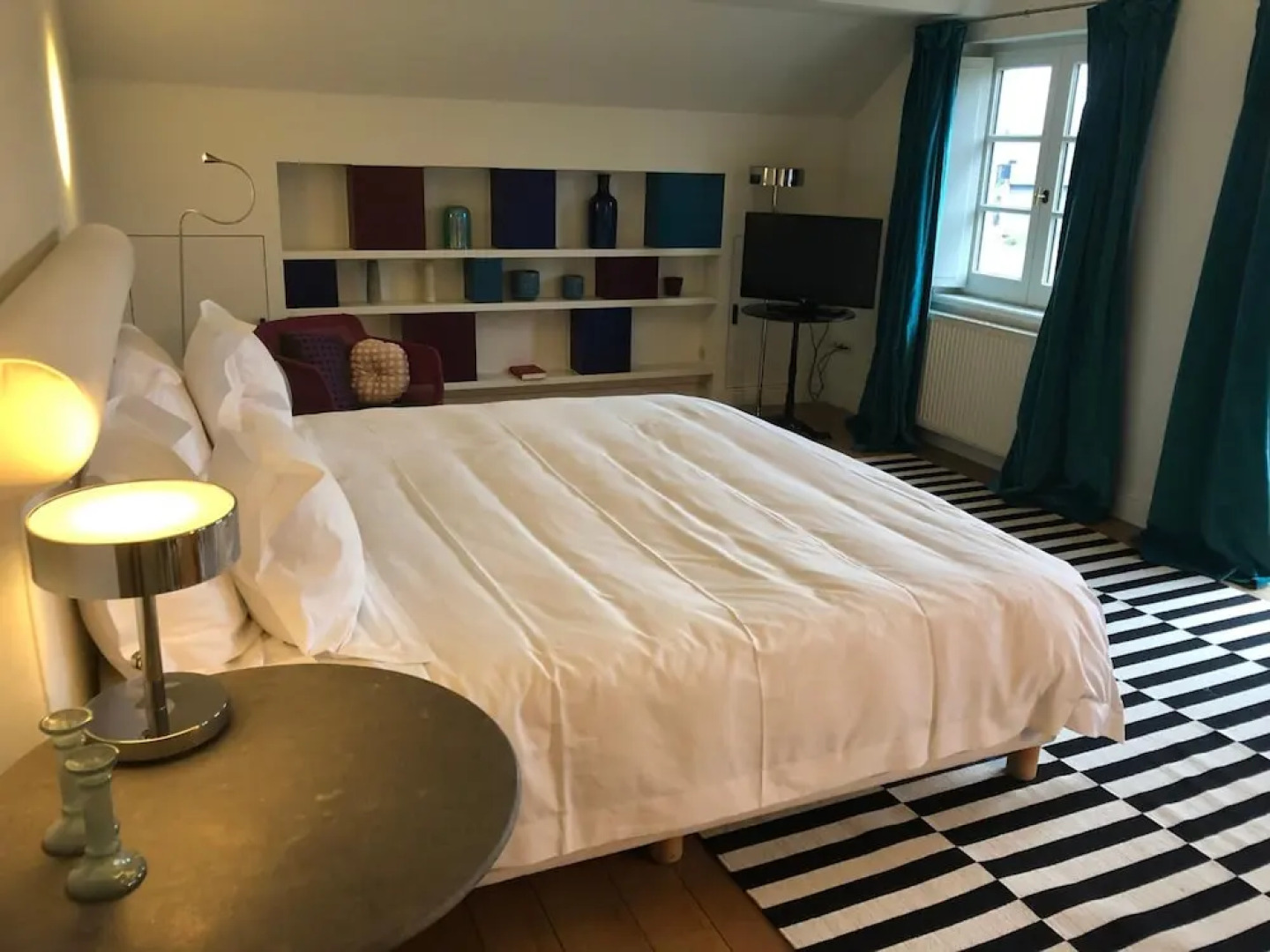 De Barrier - Different Hotels