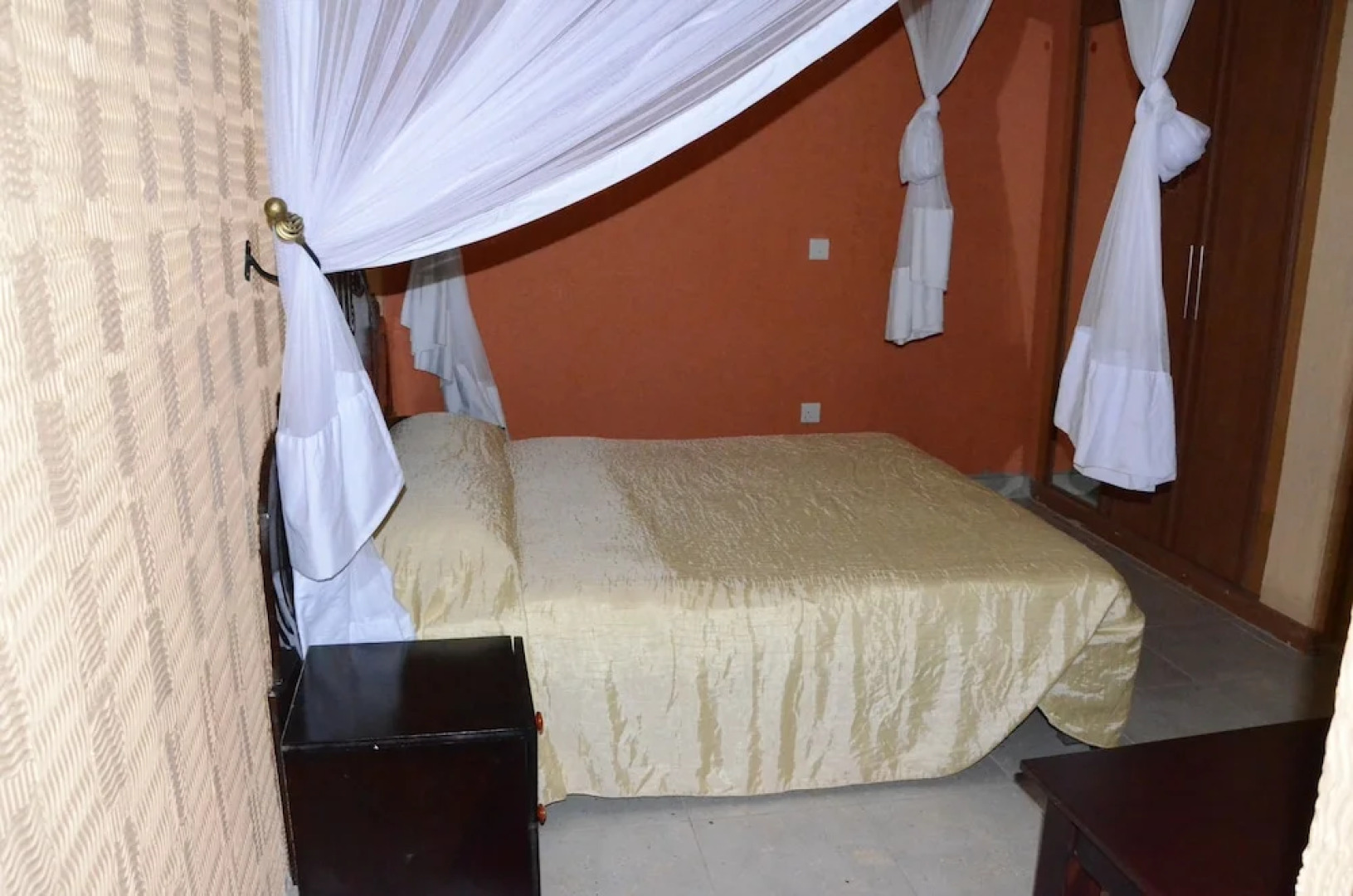 Stedmak Suites and Annexe