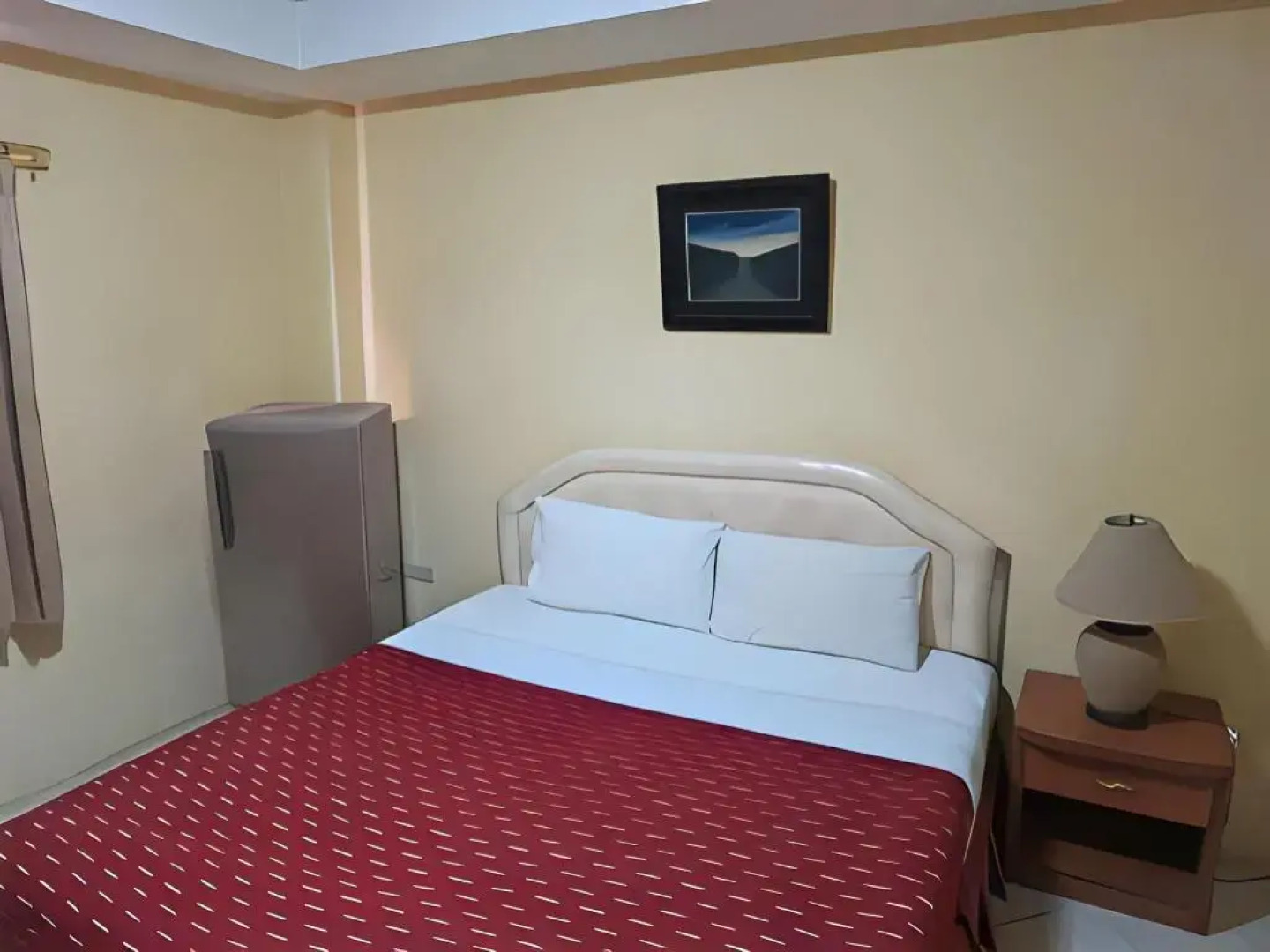 Robin’s Nest Guesthouse & Restaurant