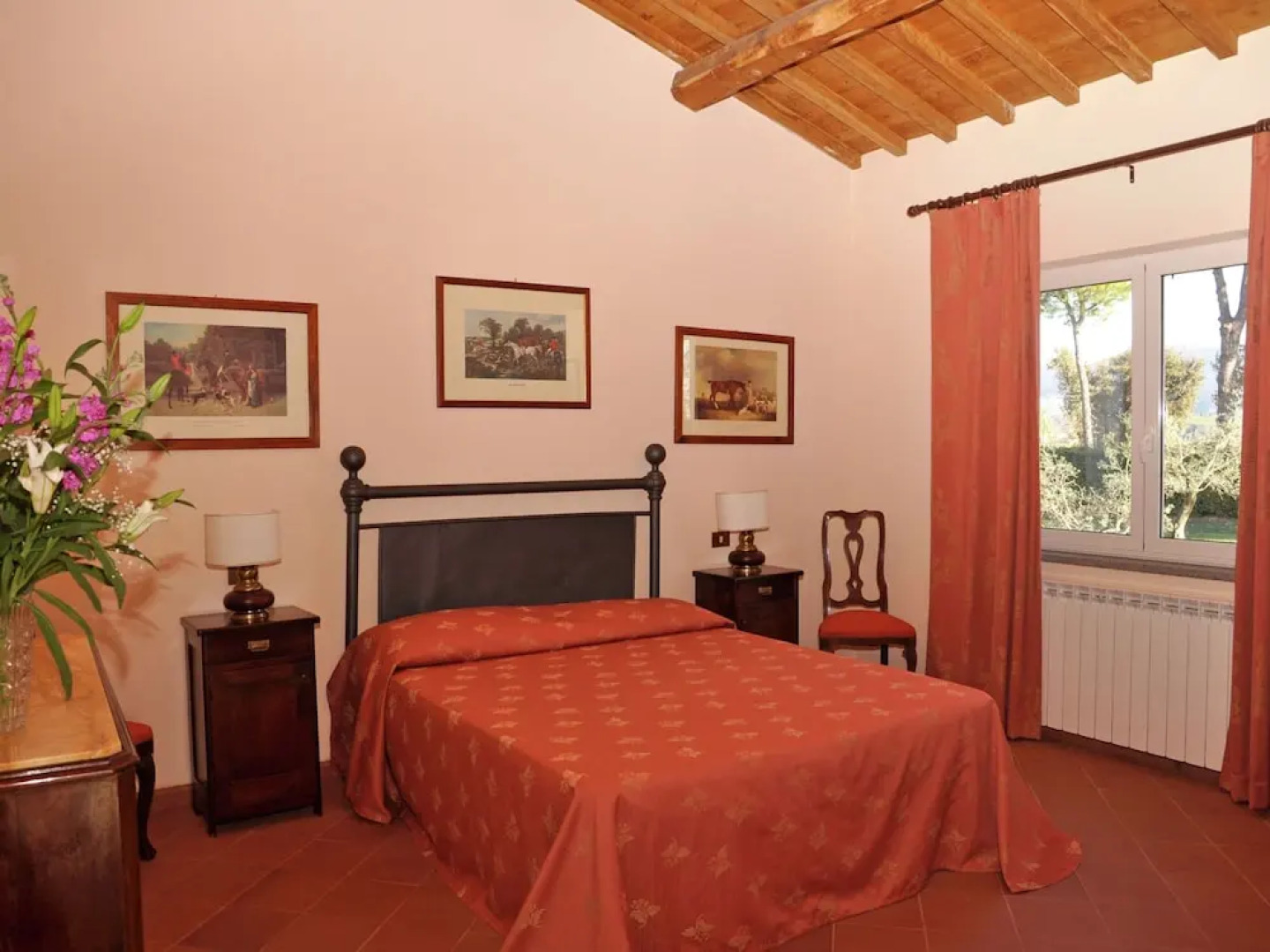 Villa in Lazio With Pool and Vineyards