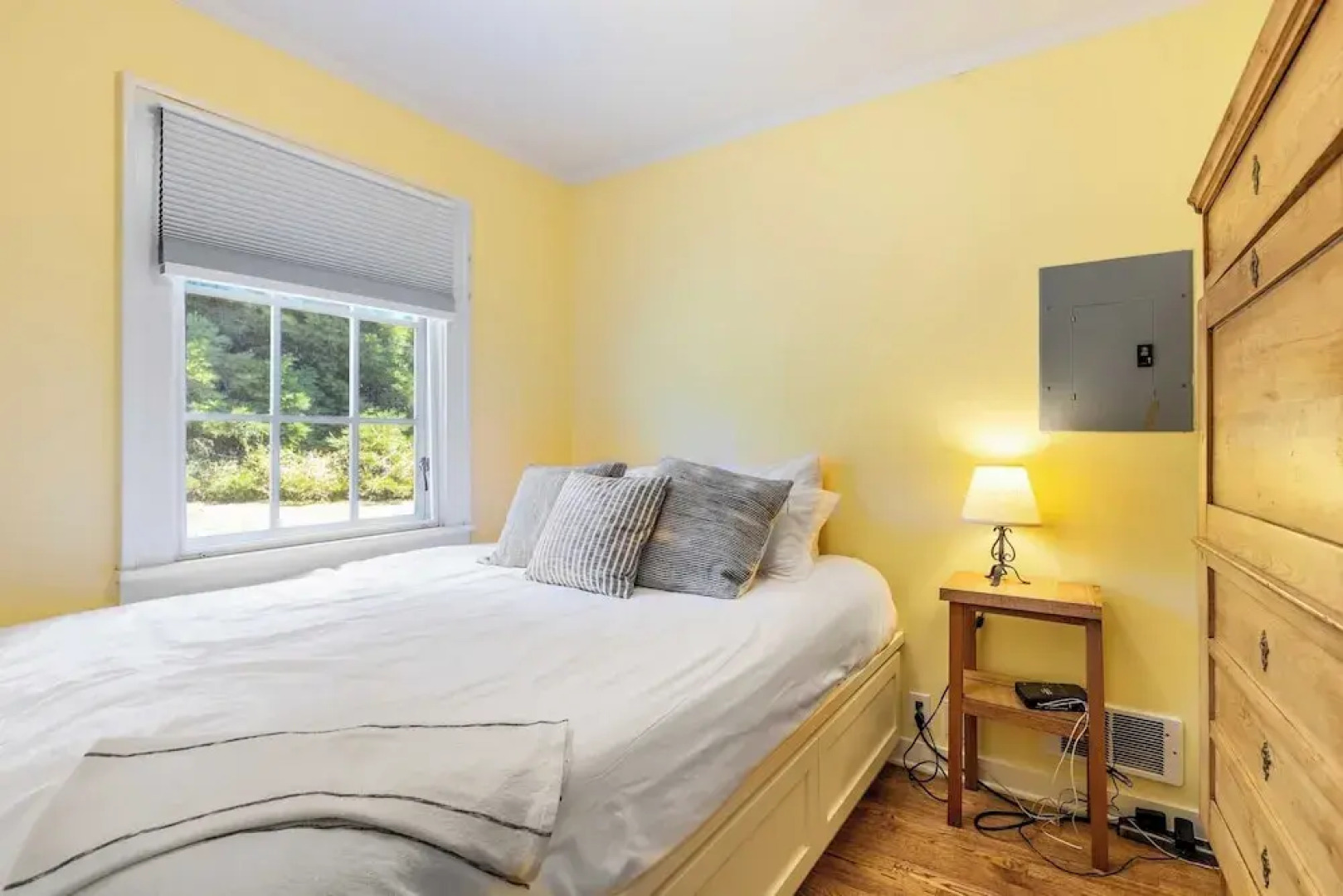 Smugglers Lagoon Beach Cottage by Avantstay