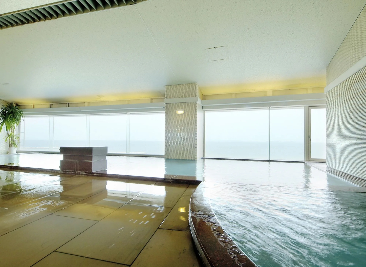 Irago Resort & Convention Hotel