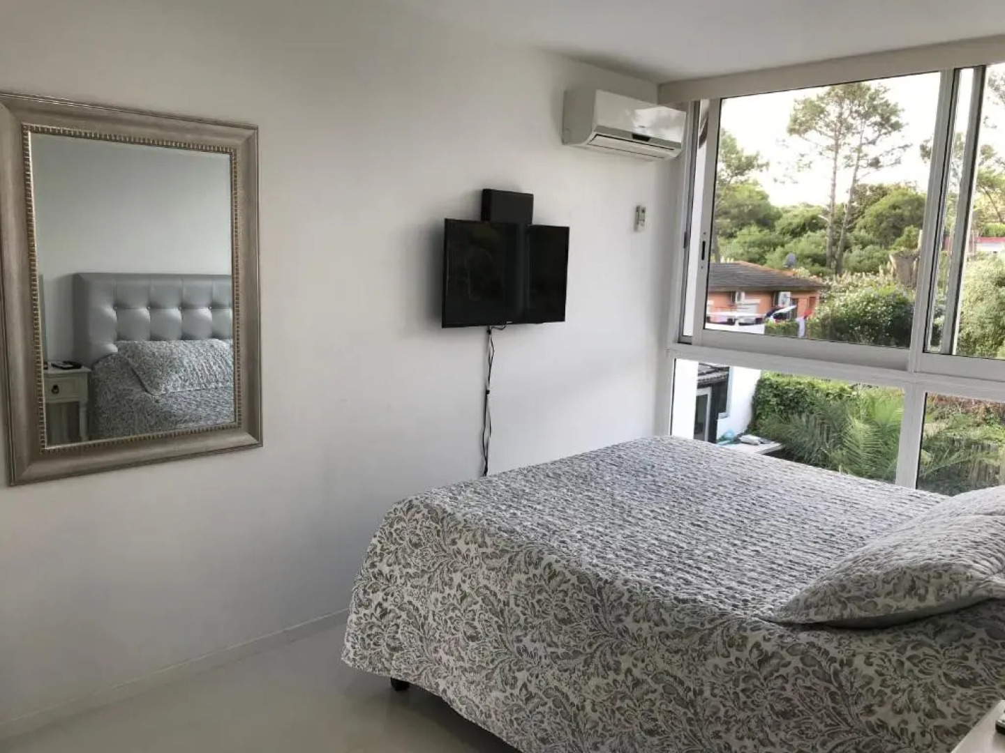 Casa amoblada con vista al mar