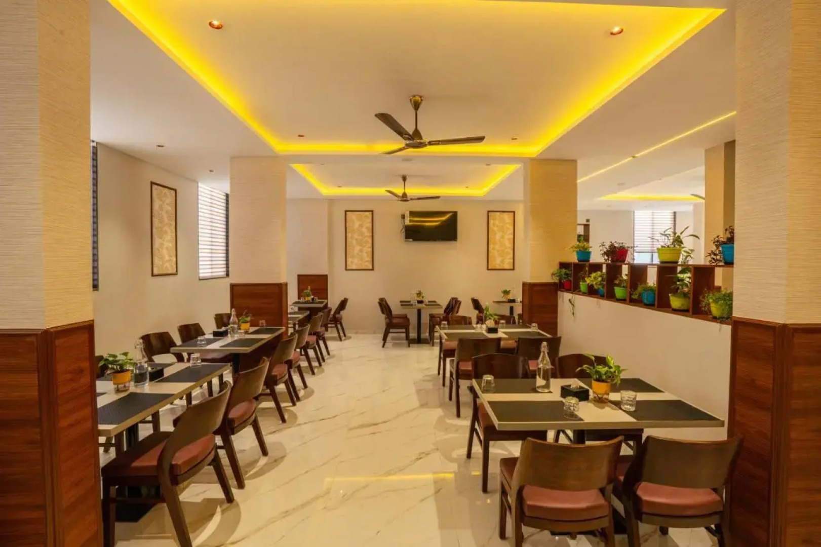 Treebo Grand Royal Imperio, Hinjewadi