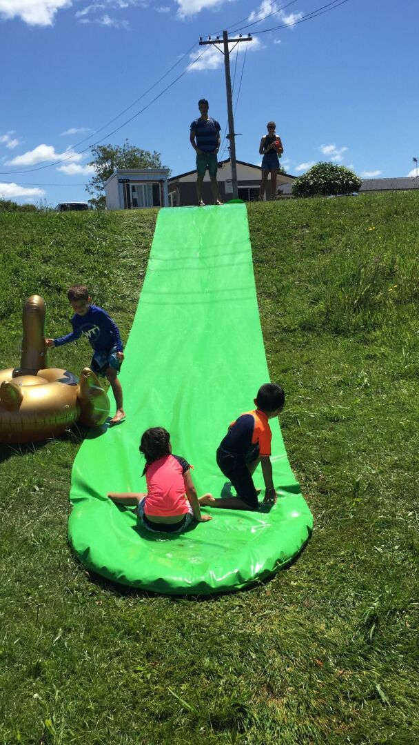 Jack & Di's Lakefront Motel