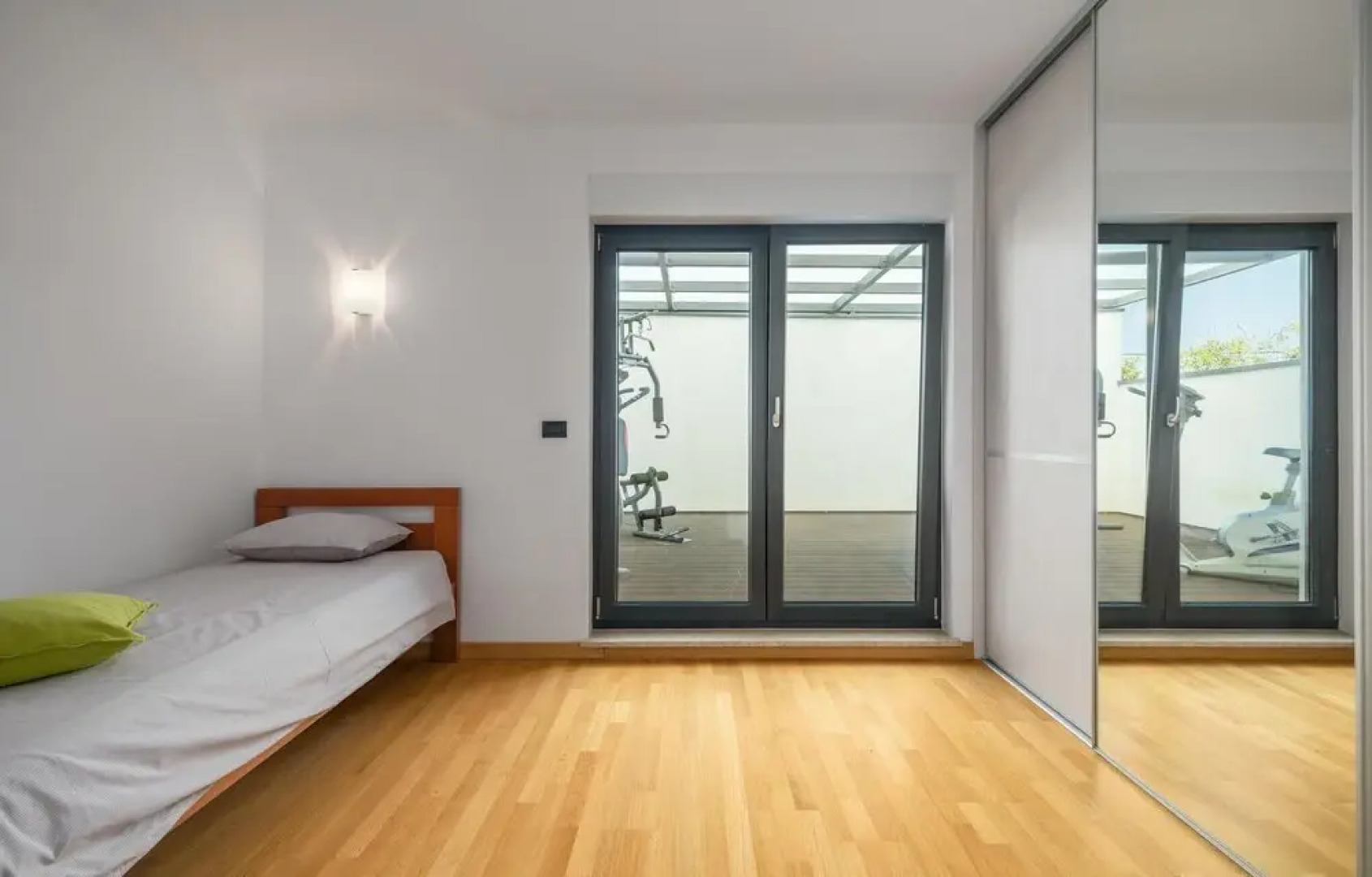 Awesome Home in Valtura with Hot Tub, WiFi & 3 Bedrooms