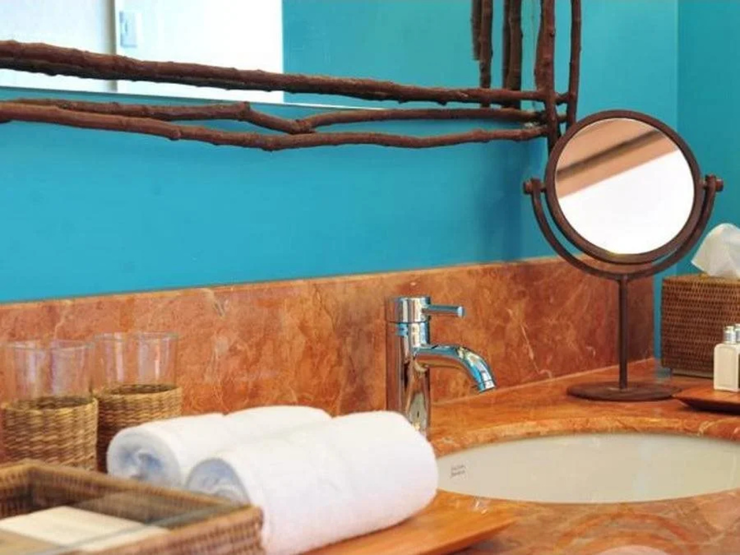 LaoLao Bay Golf & Resort