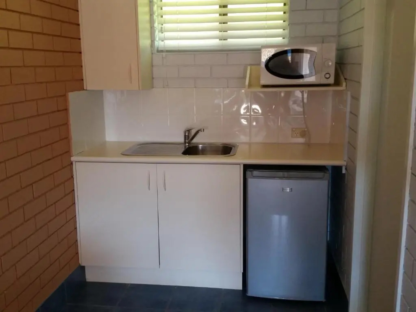 Dolphins of Mollymook Motel and Fifth Green Apartments