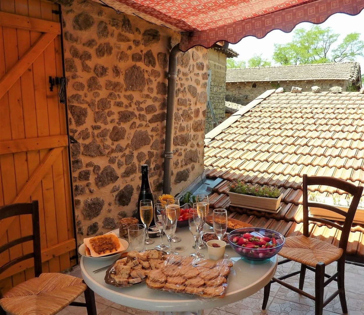 House With one Bedroom in Sauviat, With Wonderful Mountain View and Te
