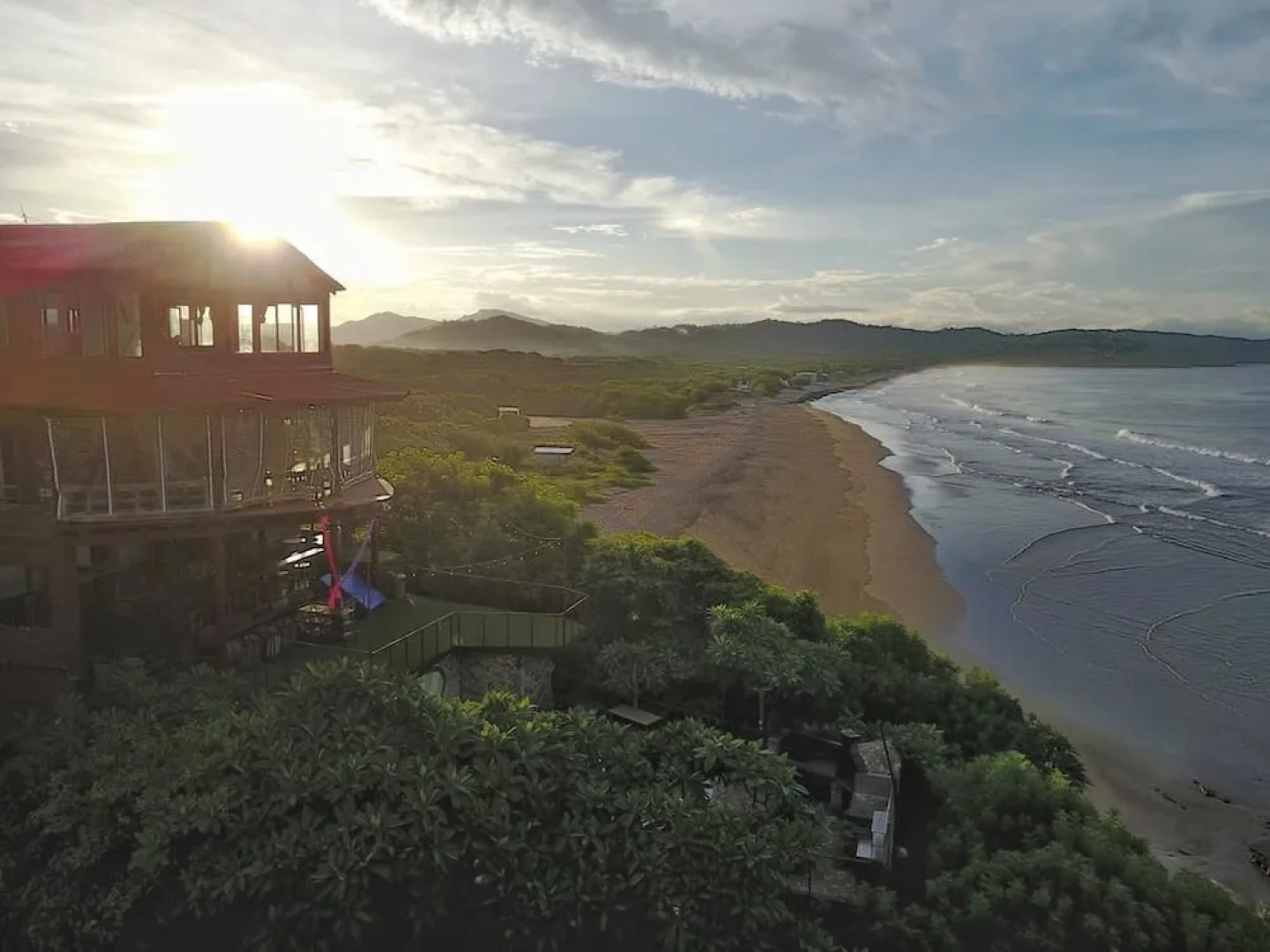Magnific Rock - Surf Resort & Yoga Retreat Nicaragua - Hostel