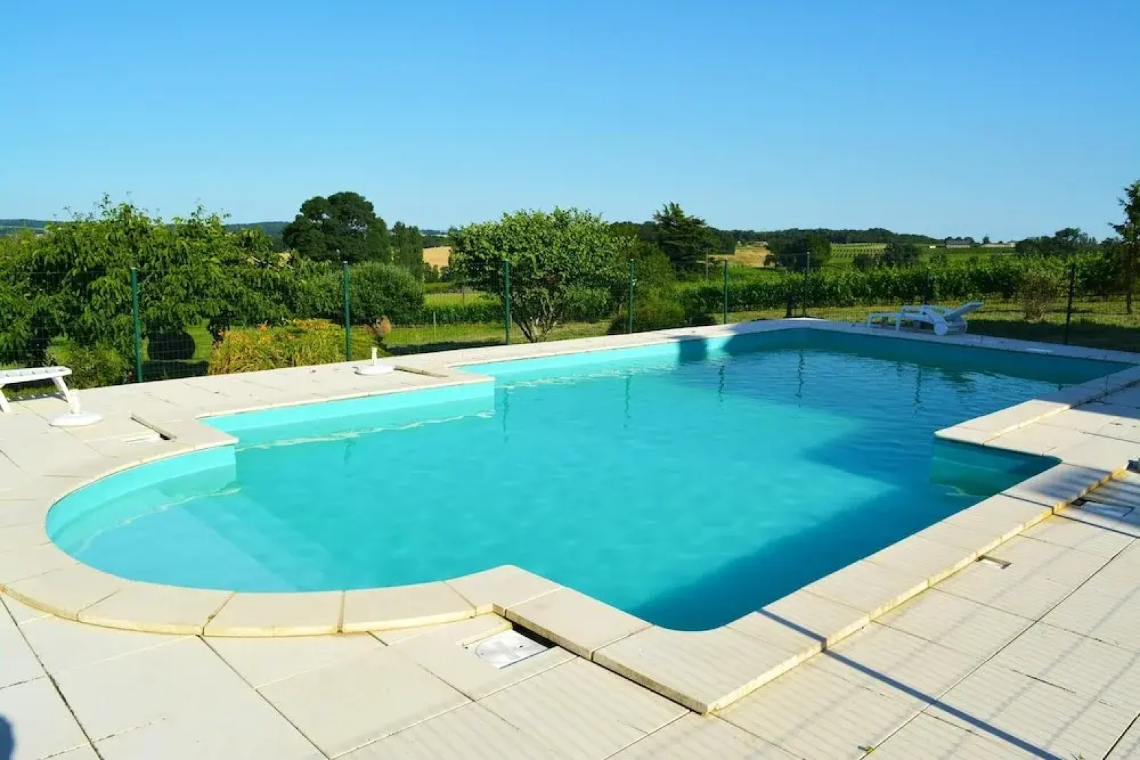 Villa With 6 Bedrooms in Thénac, With Private Pool and Furnished Garde