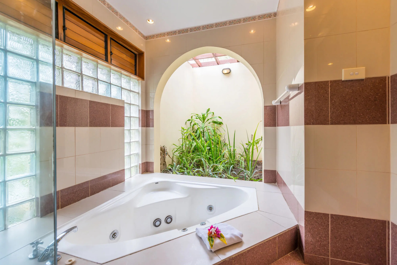 Mana Island Resort & Spa - Fiji